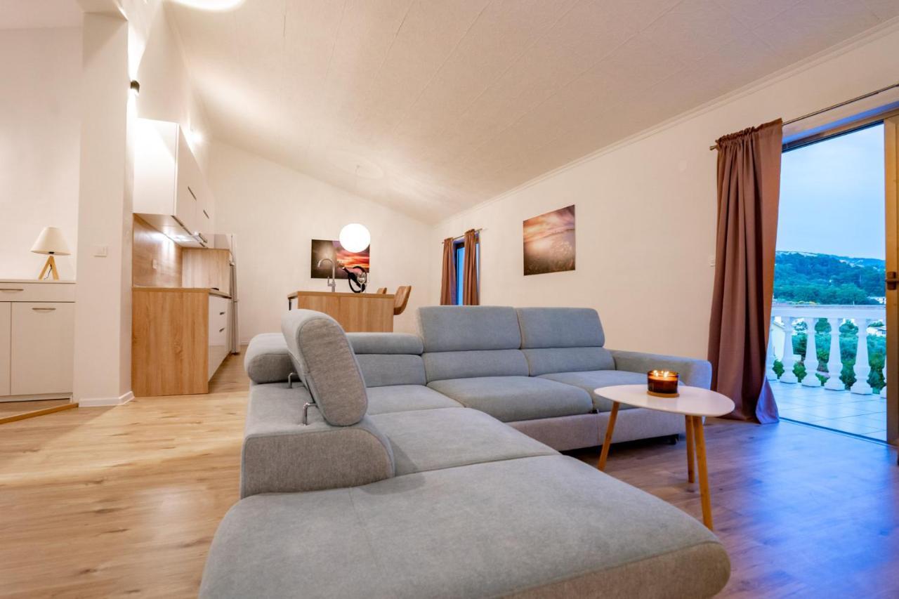 Grguric Apartments Palit Exterior foto
