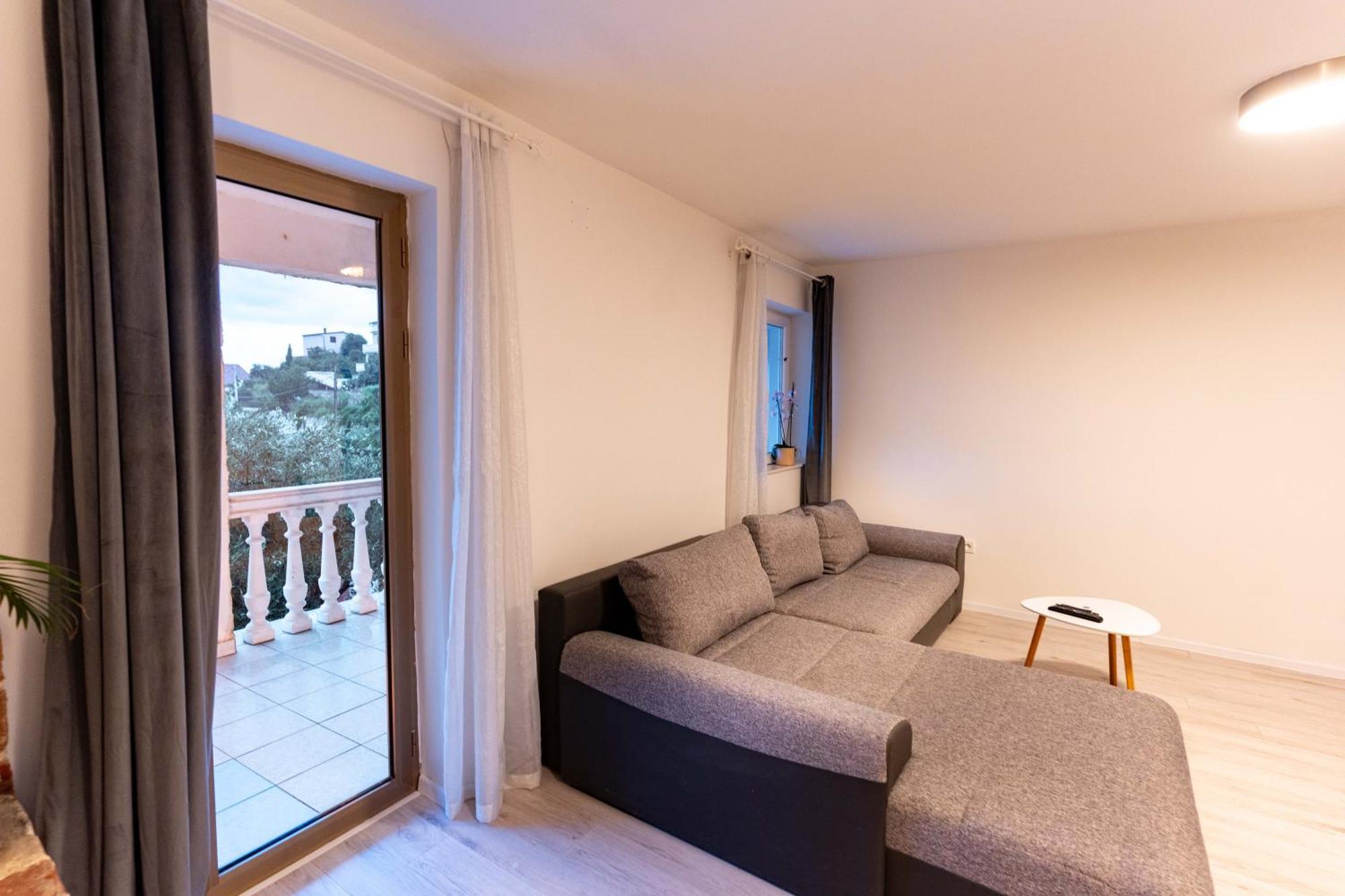 Grguric Apartments Palit Exterior foto