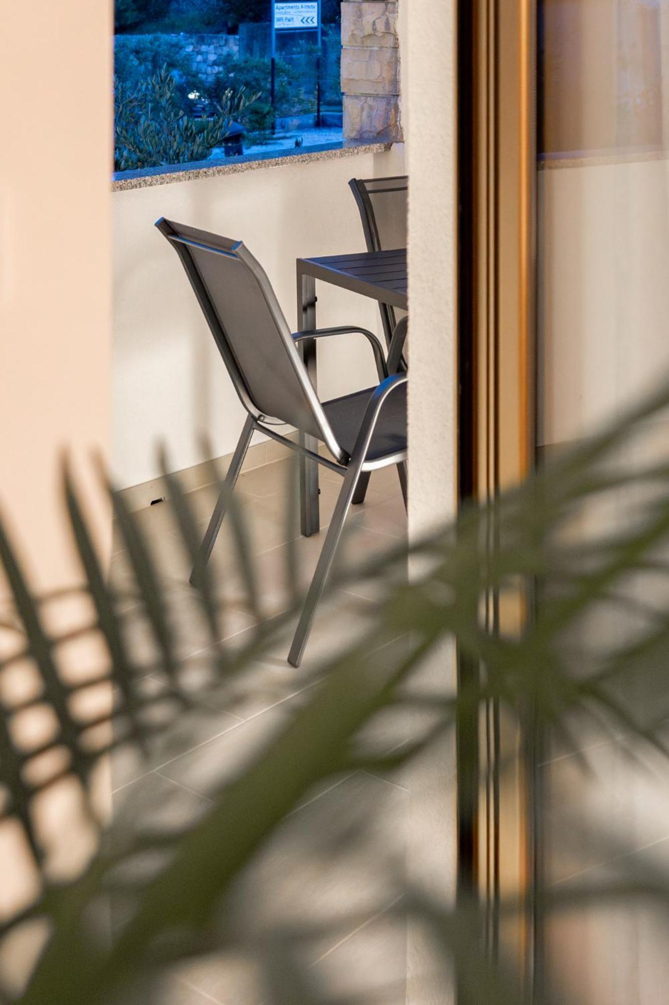 Grguric Apartments Palit Exterior foto